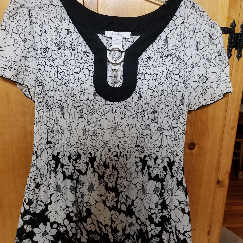 Black and white top
